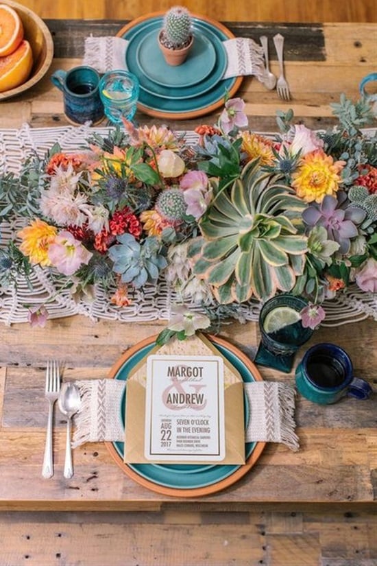 Beautiful Tablescapes: 15 Fresh Ideas for Setting a Stylish Table - Tablescapes, table decoration, flower table decor, Beautiful Tablescapes