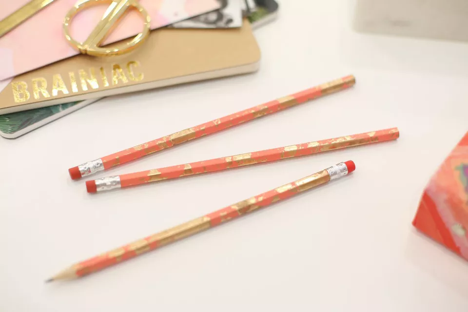 15 Great DIY Pencils and Pencil Cases for School - DIY Pencils and Pencil Cases for School, DIY Pencils and Pencil Cases, DIY Pencils, DIY Pencil Cases