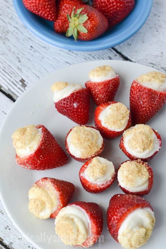 These no bake strawberry cheesecake bites are so simple, but so delicious and make a great finger food dessert for parties or when have the tastes for a sweet treat!: 