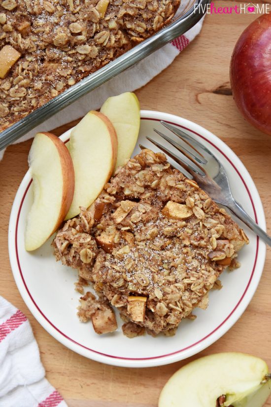 Apple Cinnamon Baked Oatmeal | 25+ Autumn Apple Recipes