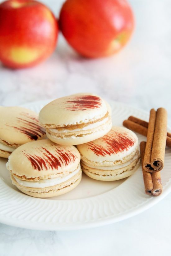 Apple Pie Macarons | 25+ Autumn Apple Recipes