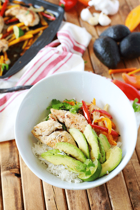 delicious and healthy chicken meal prep bowls