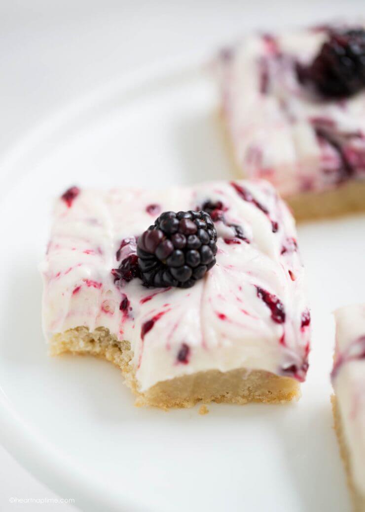 Blackberry Cheesecake Bars + 50 Delicious Berry Recipes… refreshingly sweet treats that you can enjoy all summer long!