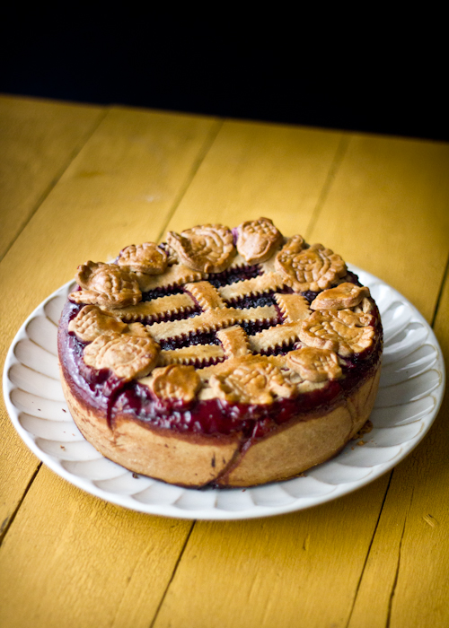 Blackberry Cream Cheese Pie | 25+ Decorative Pie Crust Ideas