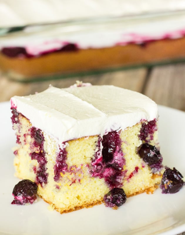 Blueberry Lemon Poke Cake | 25+ Poke Cake Recipes