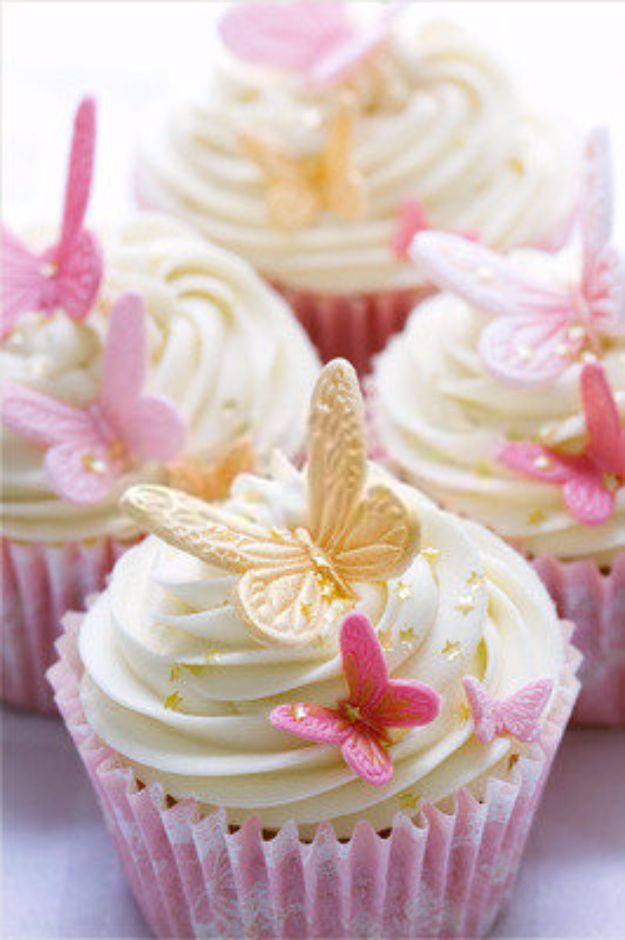 DIY Ideas With Butterflies - Butterfly Cupcakes - Cute and Easy DIY Projects for Butterfly Lovers - Wall and Home Decor Projects, Things To Make and Sell on Etsy - Quick Gifts to Make for Friends and Family - Homemade No Sew Projects- Fun Jewelry, Cool Clothes and Accessories http://diyprojectsforteens.com/diy-ideas-butterflies