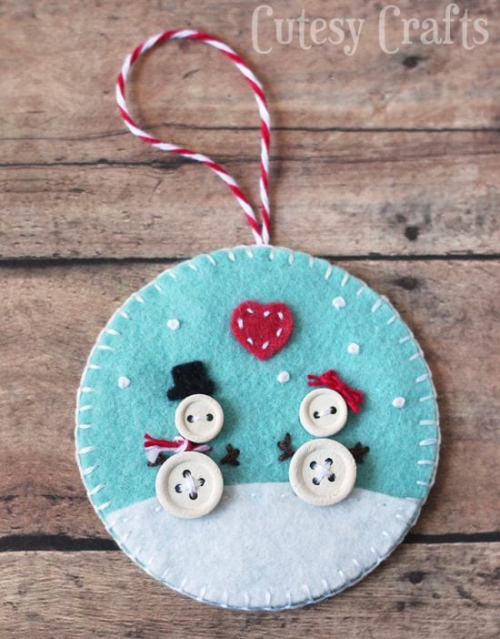 Button and Felt Ornaments | 25+ MORE Ornaments Kids Can Make