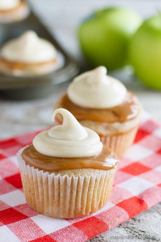 Caramel Apple Cupcakes | 25+ Autumn Apple Recipes