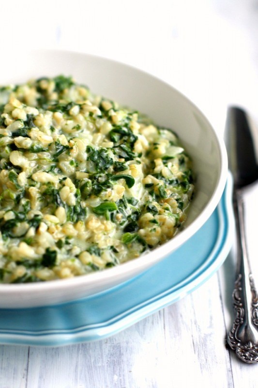 Cheesy Garlic Spinach Rice | 25+ Spinach Recipes