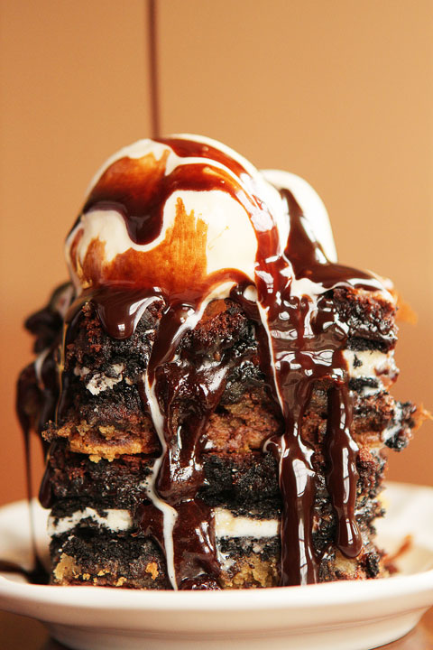 Chocolate Chip Cookie and Oreo Fudge Brownie Bar | 25+ Oreo Recipes