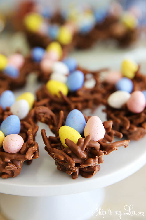 Chocolate peanut butter bird nest cookies | 25+ Easter sweet treats