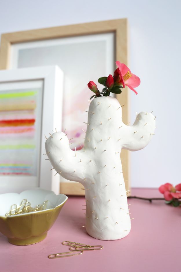 DIY Cactus Crafts | Clay Cactus Bud Vase l Craft Ideas and Home Decor | Painting Tutorials, Gifts, Rocks, Cardboard, Wood Cactus Decorations