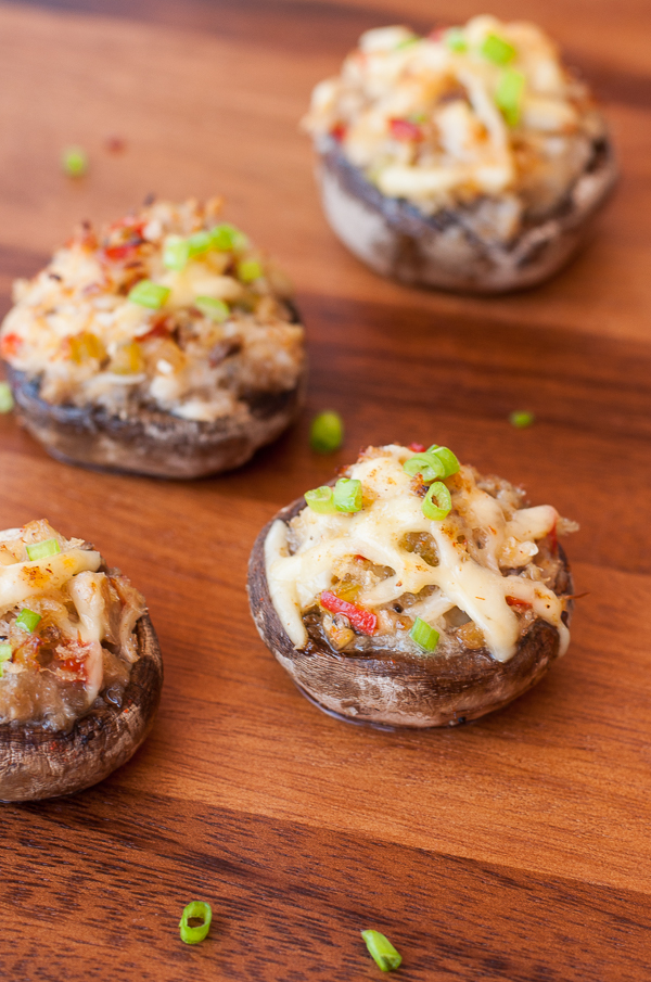 Crab Stuffed Mushrooms with Garlic and Gouda | 25+ mushroom recipes