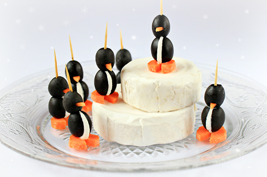 Cream Cheese Olive Penguins | 25+ NYE party ideas