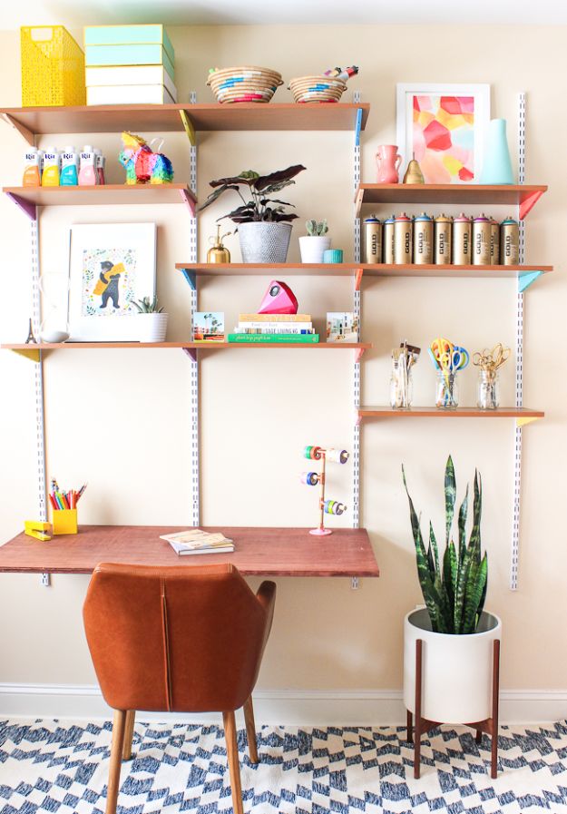 15 DIY Desks That Really Work For Your Home Office - Home Office Design, Home office, diy home office, DIY Desks, DIY Desk Organizers, DIY Desk