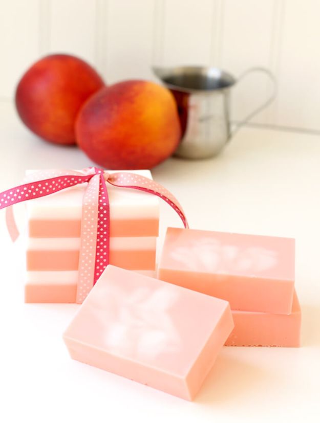 Soap Recipes DIY - DIY Peaches Cream Soap - DIY Soap Recipe Ideas - Best Soap Tutorials for Soap Making Without Lye - Easy Cold Process Melt and Pour Tips for Beginners - Crockpot, Essential Oils, Homemade Natural Soaps and Products - Creative Crafts and DIY for Teens, Kids and Adults http://diyprojectsforteens.com/cool-soap-recipes