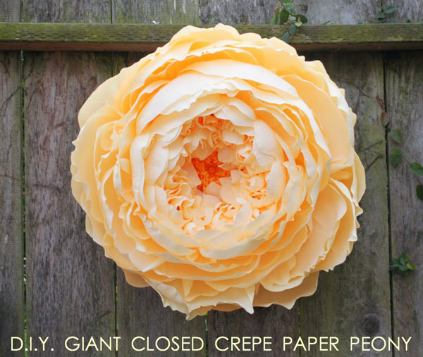 amazing collection of DIY paper flower tutorials - these look so real! perfect for weddings, parties, or just home decor.