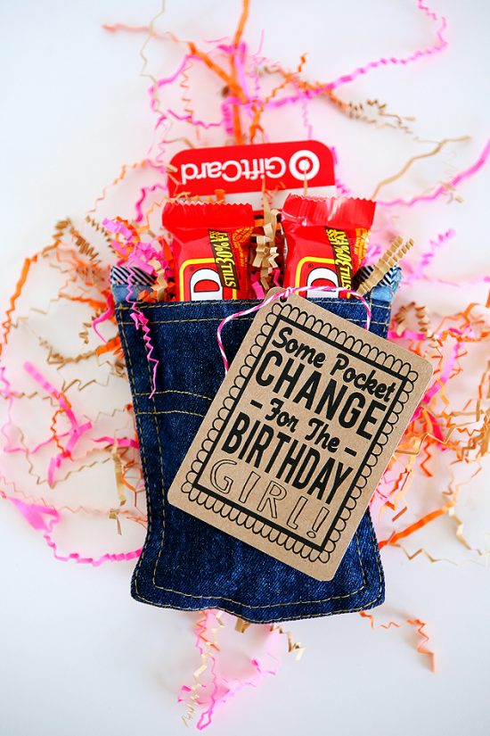 Denim Pocket Gift Wrap | 25+ Creative Gift Wrap Ideas