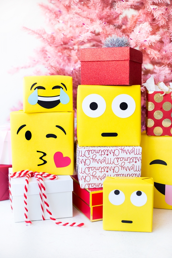 Emoji Gift Wrap | 25+ Creative Gift Wrap Ideas