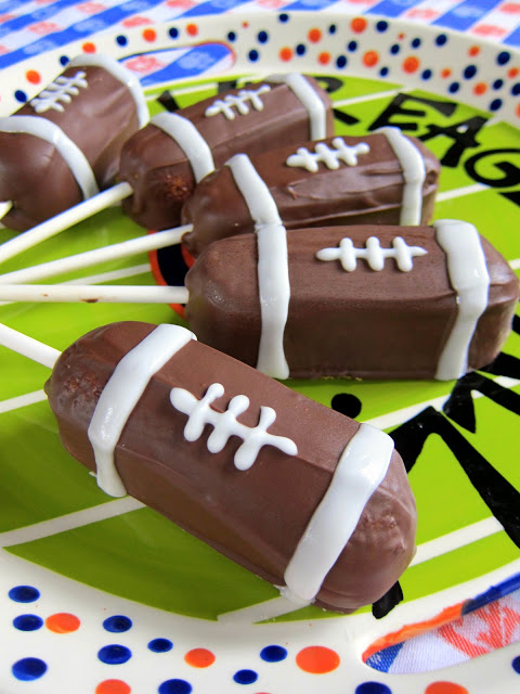 Football Twinkie Pops | 25+ Game Day Desserts