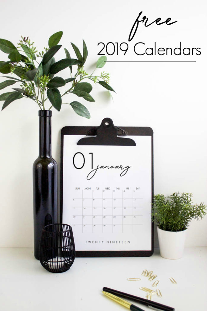 Grab your FREE 2019 Calendar Printable. LOVE the design of these beautiful, modern calendars! Grab yours and stay organized this year! #calendar #organization #2019 #monthlycalendar #free #freeprintable