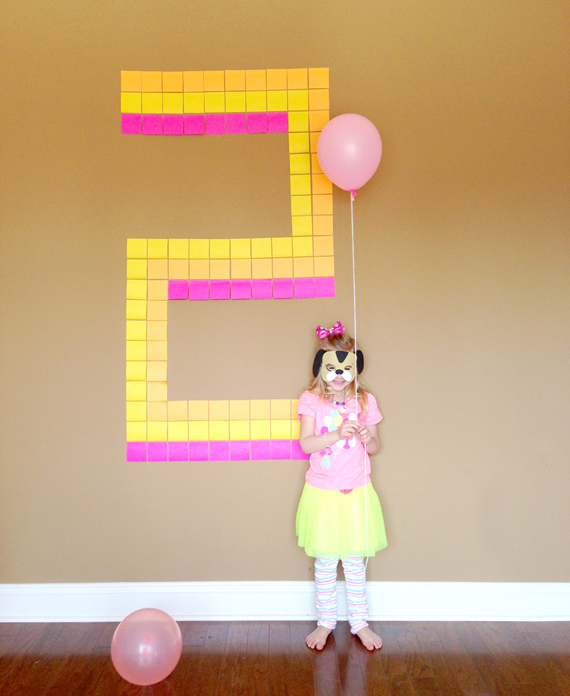 Giant post it note birthday number | 25+ post it note DIY ideas
