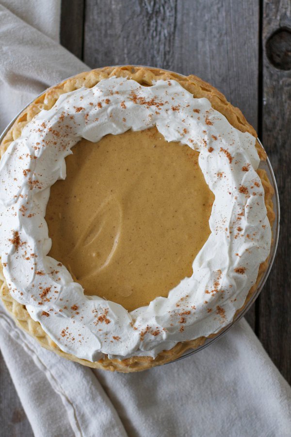 Gingerbread Cream Pie | 25+ Thanksgiving Pies