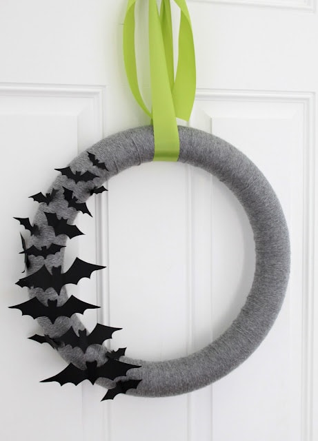 A great collection of 50+ DIY Halloween Wreaths - so many great ideas! 