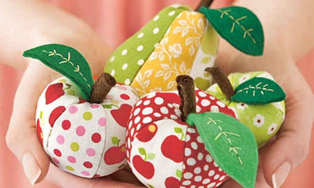 How to make an apple pin cushion -25+apple projects and kids crafts - NoBiggie.net