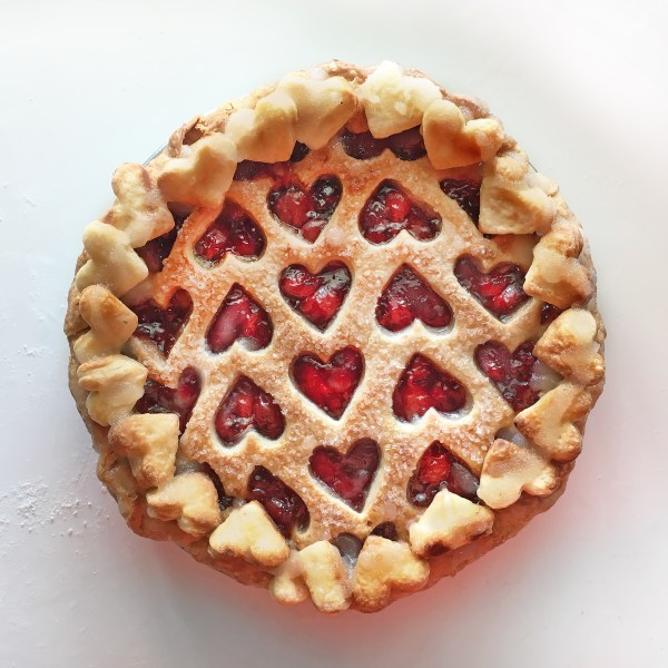 I Heart U Pie Crust | 25+ Decorative Pie Crust Ideas