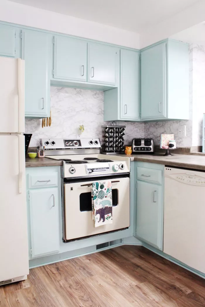 DIY Painted Kitchen Cabinets