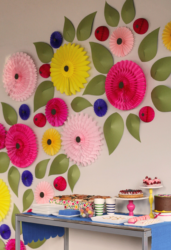 Meadow Flower Wall | 25+ Paper Flower Crafts