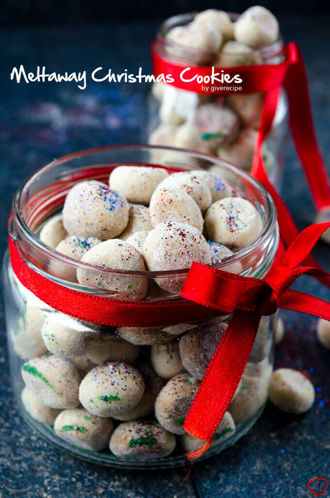 Meltaway Christmas Cookies | 25+ Edible Christmas Gifts