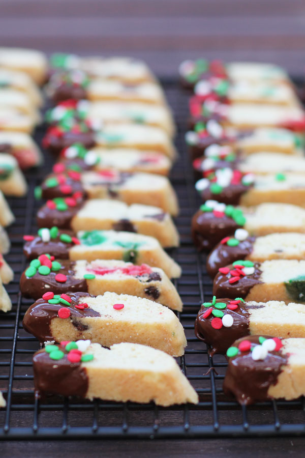 Mini Holiday Biscotti | 25+ Christmas Cookie Exchange Recipes