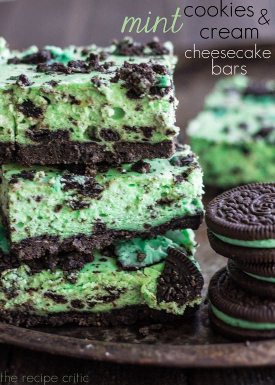 Mint Cookies and Cream Cheesecake Bars | 25+ St. Patrick's Day ideas