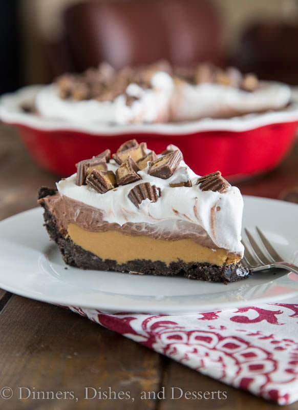 No Bake Peanut Butter Cup Pie | 25+ MORE Peanut butter and Chocolate desserts