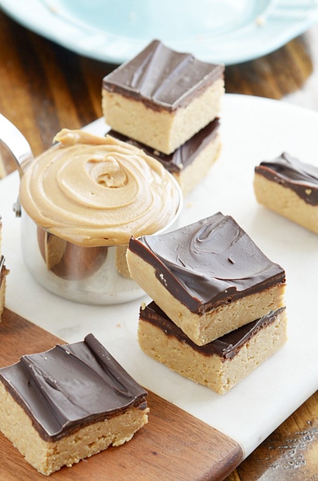 No Bake Reese's Peanut Butter Bars | 25+ MORE Peanut butter and Chocolate desserts
