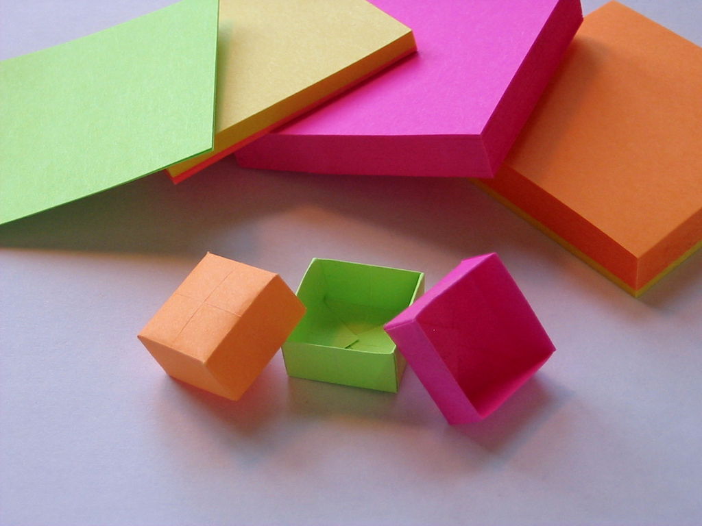 Origami Box | 25+ Post It Note DIY Ideas