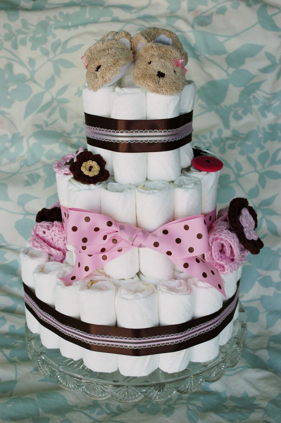 Baby Shower Gifts 13 DIY Adorable Diaper Cake Ideas