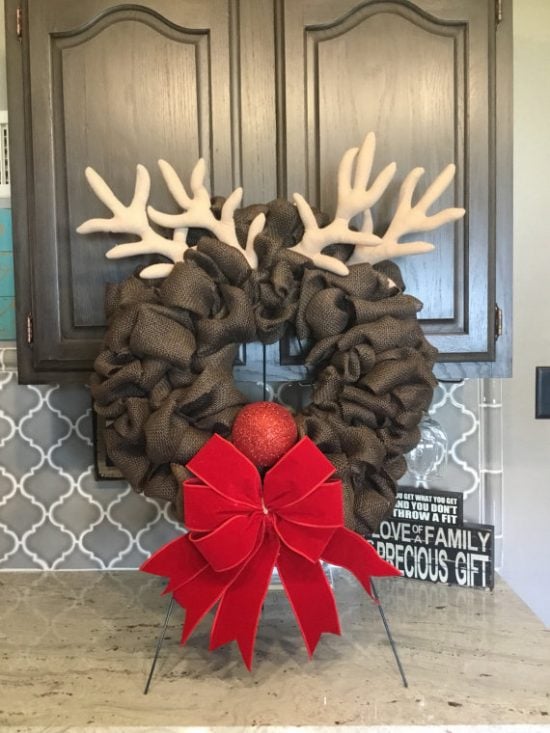 Rudolph Wreath | 25+ MORE Beautiful Christmas Wreaths
