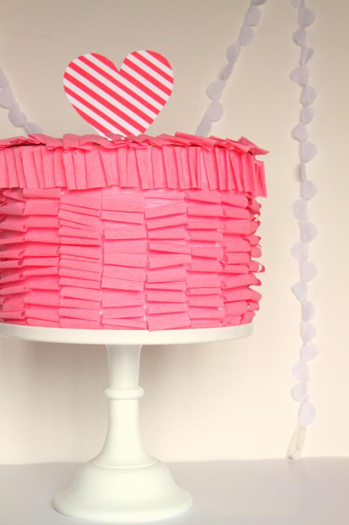 Ruffle Cake Valentines Box | 25+ Valentine Boxes for Girls