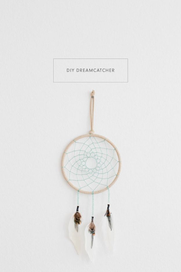DIY Dream Catchers - Simple DIY Dreamcatcher - How to Make a Dreamcatcher Step by Step Tutorial - Easy Ideas for Dream Catcher for Kids Room - Make a Mobile, Moon Designs, Pattern Ideas, Boho Dreamcatcher With Sticks, Cool Wall Hangings for Teen Rooms - Cheap Home Decor Ideas on A Budget http://diyprojectsforteens.com/diy-dreamcatchers
