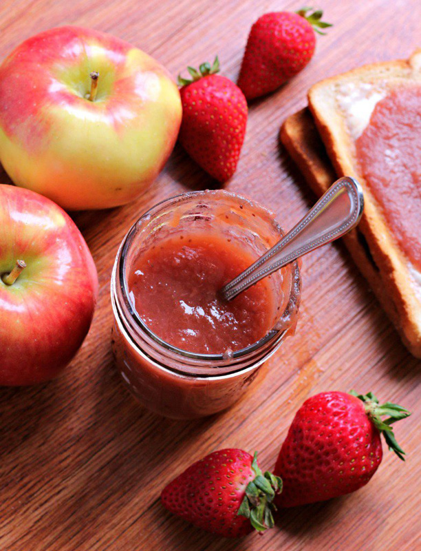 Strawberry Applesause | 25+ Strawberry Recipes