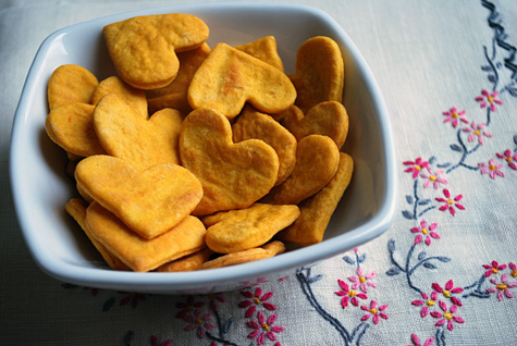 Sweet Potato Crackers 25+ Heart-Shaped Food Ideas | NoBiggie.net