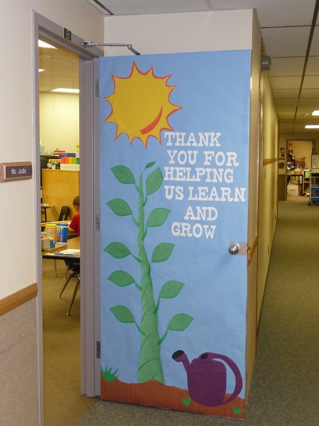 Teacher Appreciation Door decorating ideas | 25+ teacher appreciation week ideas