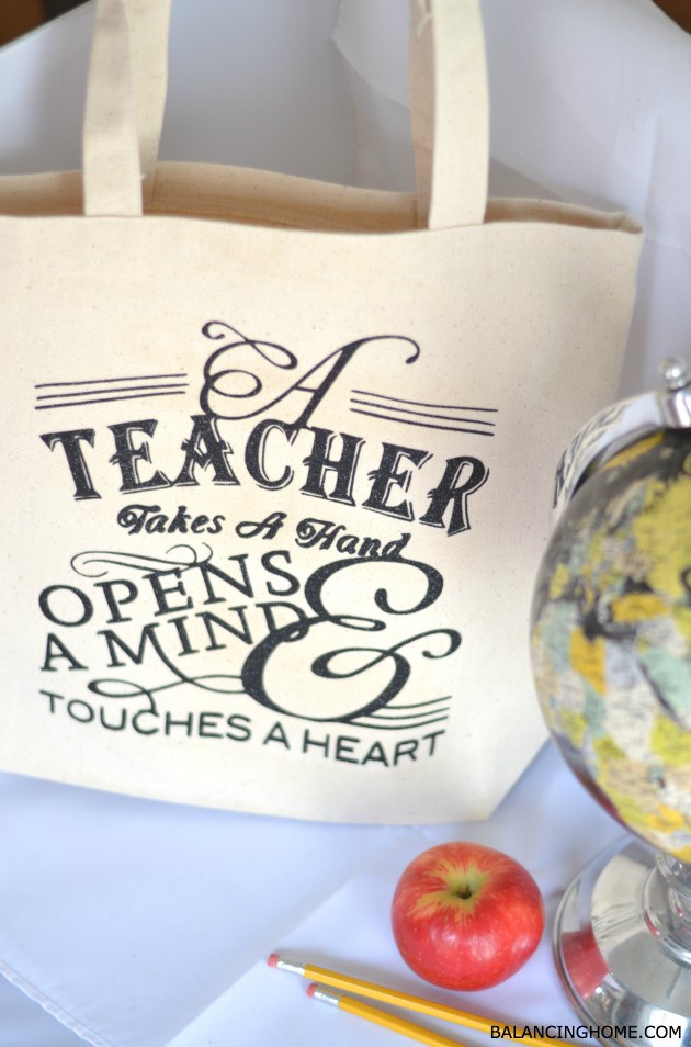 Teacher Appreciation Tote Gift Idea! | 25+ teacher appreciation week ideas