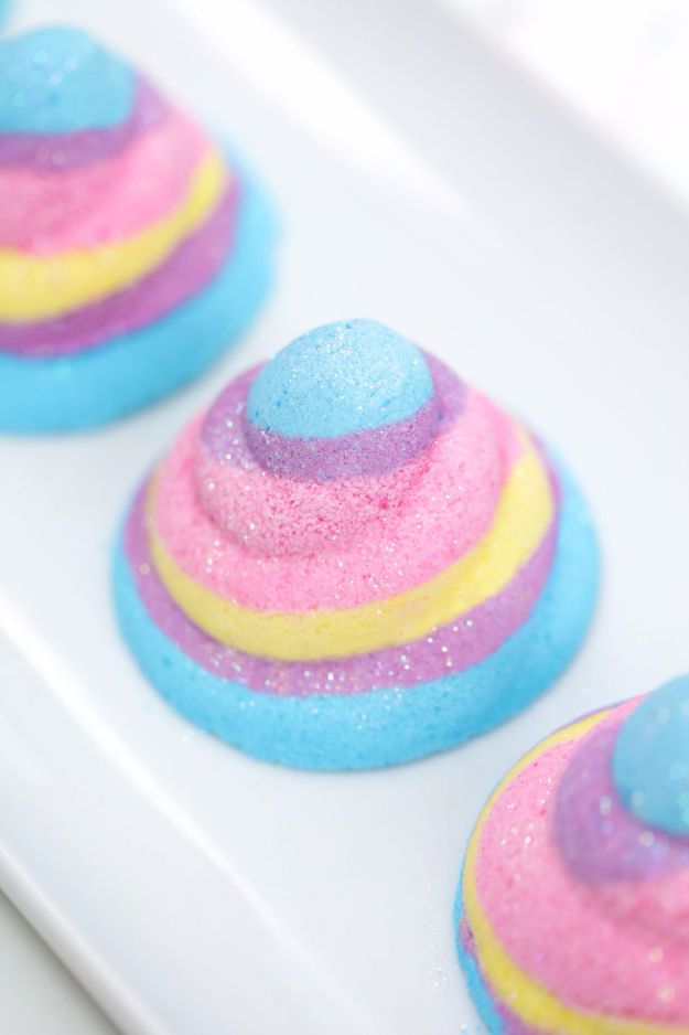 DIY Ideas With Unicorns - Unicorn Poo Bath Bombs - Cute and Easy DIY Projects for Unicorn Lovers - Wall and Home Decor Projects, Things To Make and Sell on Etsy - Quick Gifts to Make for Friends and Family - Homemade No Sew Projects and Pillows - Fun Jewelry, Desk Decor Cool Clothes and Accessories http://diyprojectsforteens.com/diy-ideas-unicorns