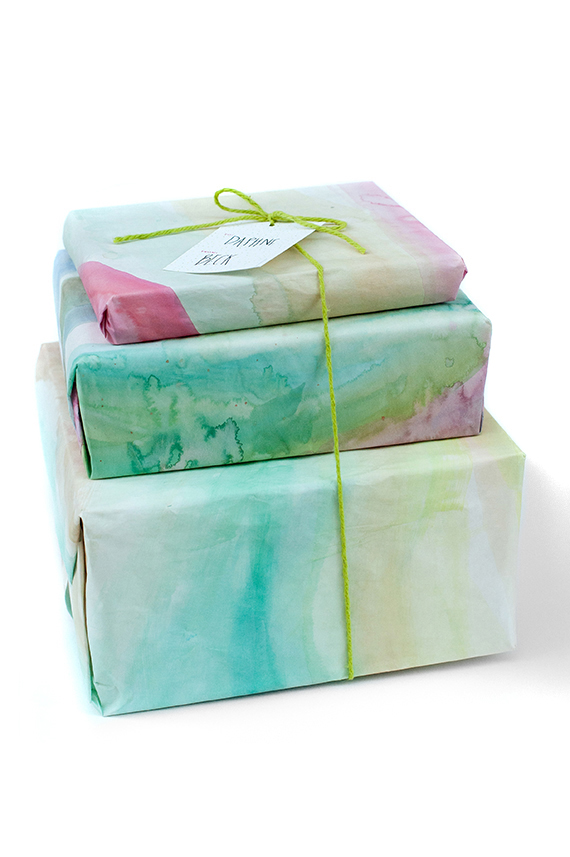 Watercolored Gift Wrap | 25+ Creative Gift Wrap Ideas