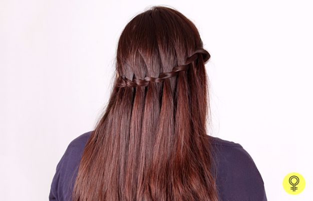 Easy Braids With Tutorials - Waterfall Braid - Cute Braiding Tutorials for Teens, Girls and Women - Easy Step by Step Braid Ideas - Quick Hairstyles for School - Creative Braids for Teenagers - Tutorial and Instructions for Hair Braiding http://diyprojectsforteens.com/easy-braids-tutorials