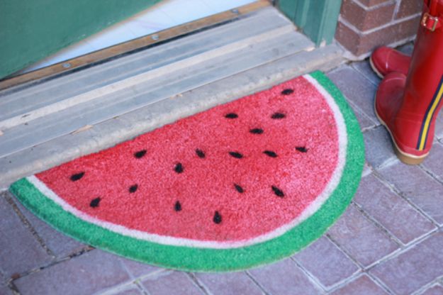 Watermelon Crafts - Watermelon Welcome Mat - Easy DIY Ideas With Watermelons - Cute Craft Projects That Make Cool DIY Gifts - Wall Decor, Bedroom Art, Jewelry Idea